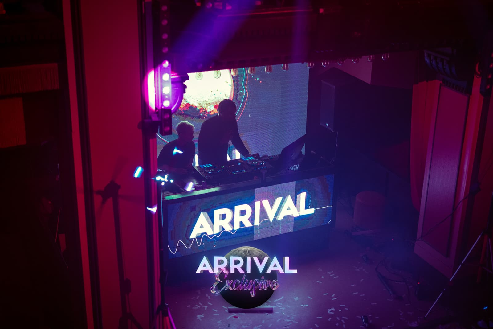 AM-arrivalexclusive (102).jpg