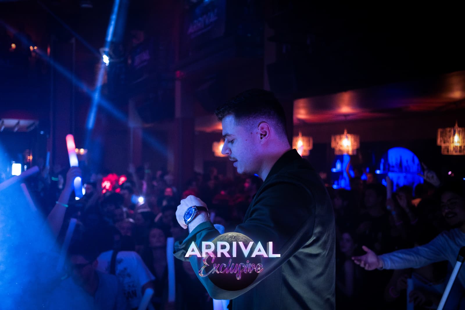 AM-arrivalexclusive (20).jpg