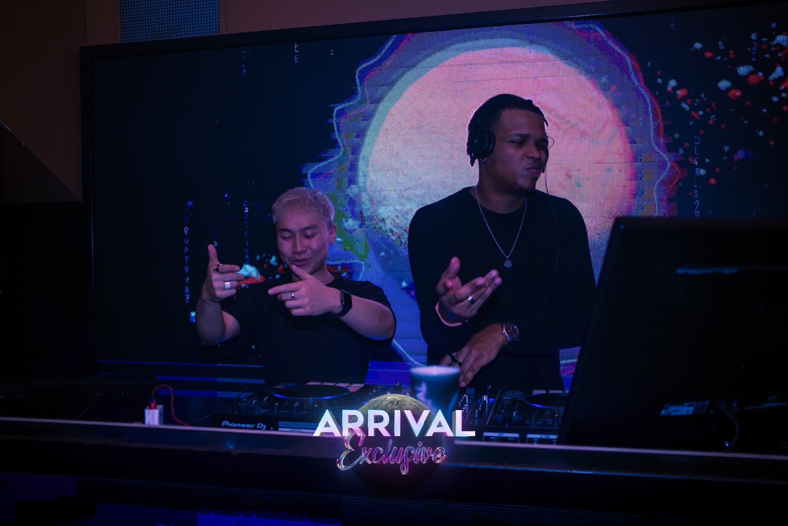 AM-arrivalexclusive (83).jpg